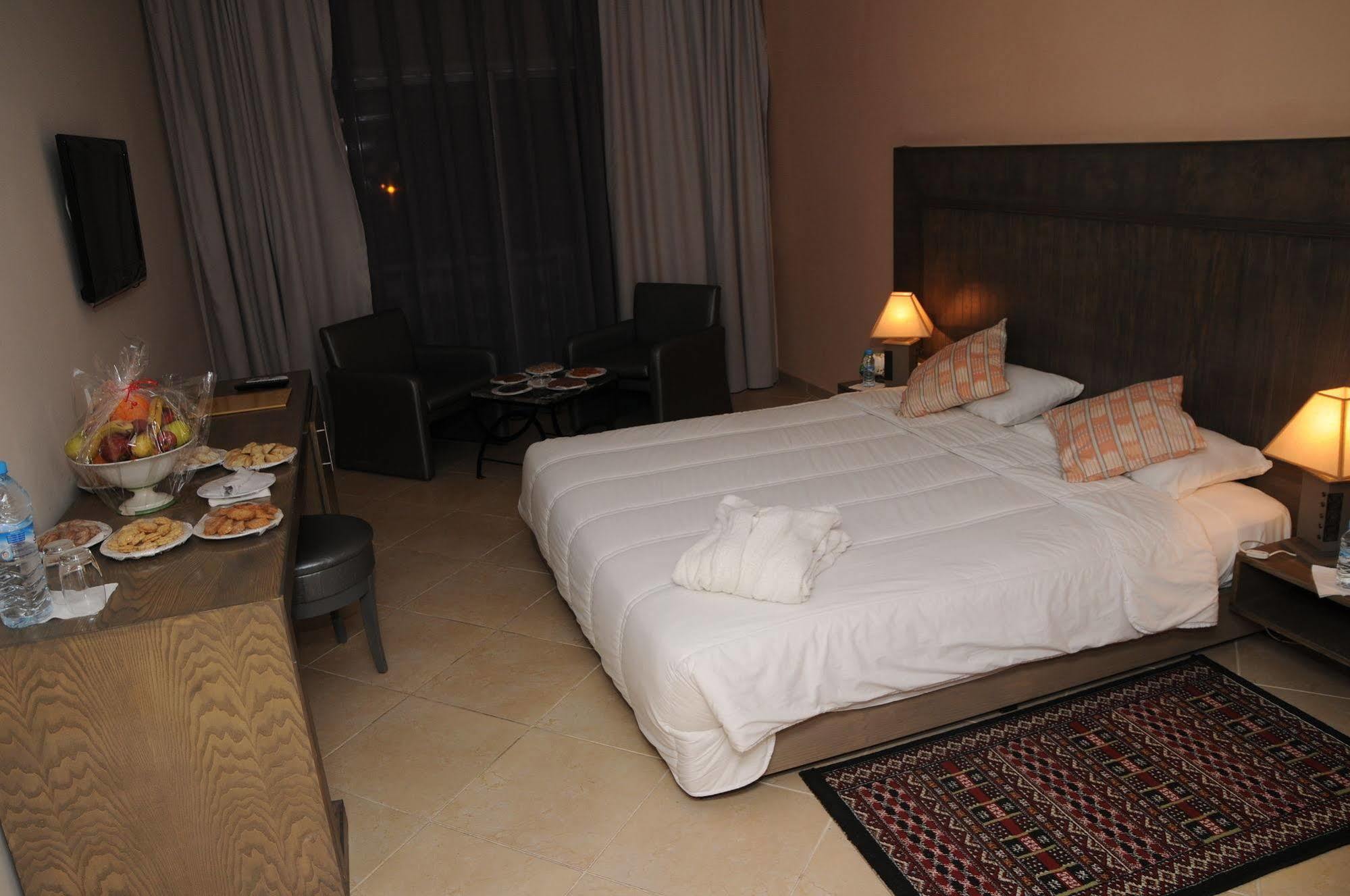 Hotel Al Massira Laayoune  Exterior photo